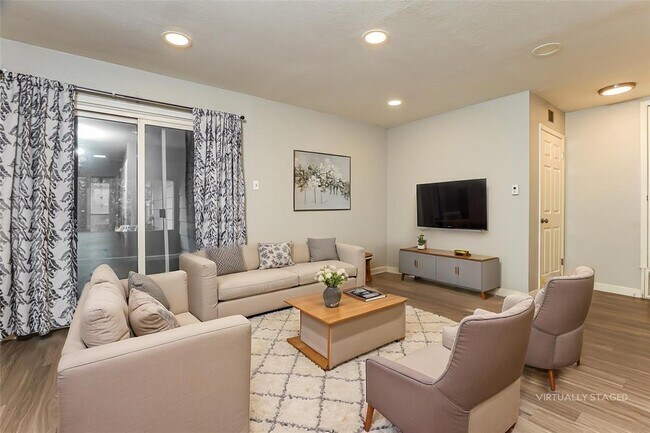 Photo - 10615 Golden Quail Dr