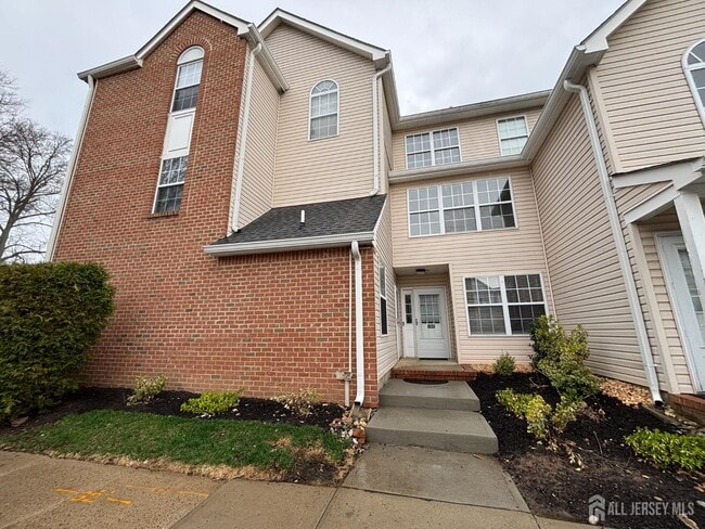 Building Photo - 1301 Plymouth Rd