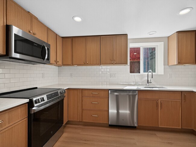 Photo - 8037 Brooklyn Ave NE