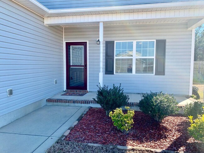 Photo - 211 Rainmaker St