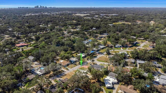 Photo - 3504 E Knollwood St