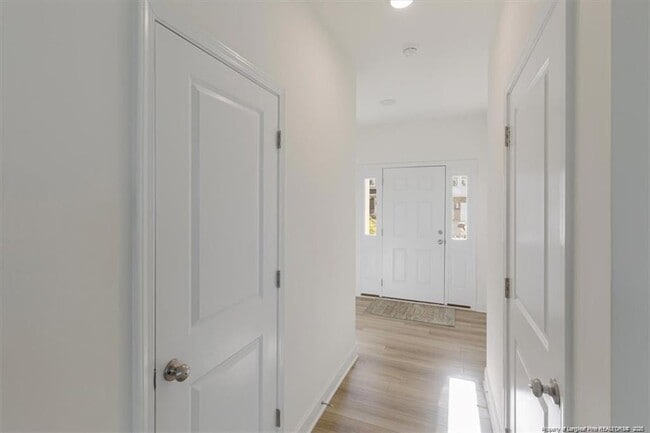 Photo - 39 Kingham Ln