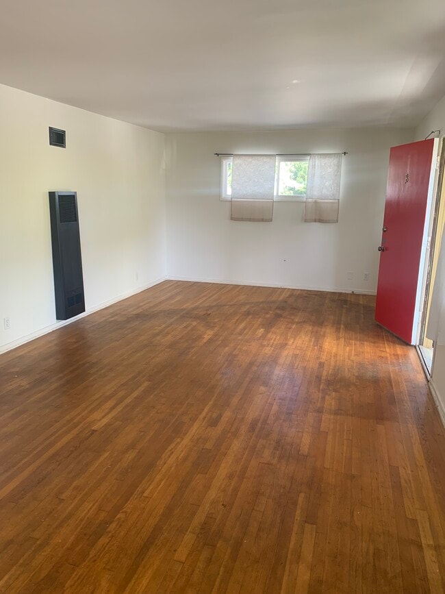 Photo - 958 11th St Unidad B