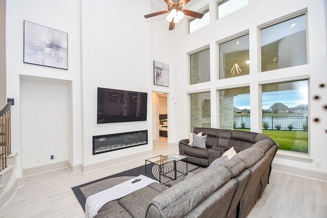 3224 Stingray Cv Dr