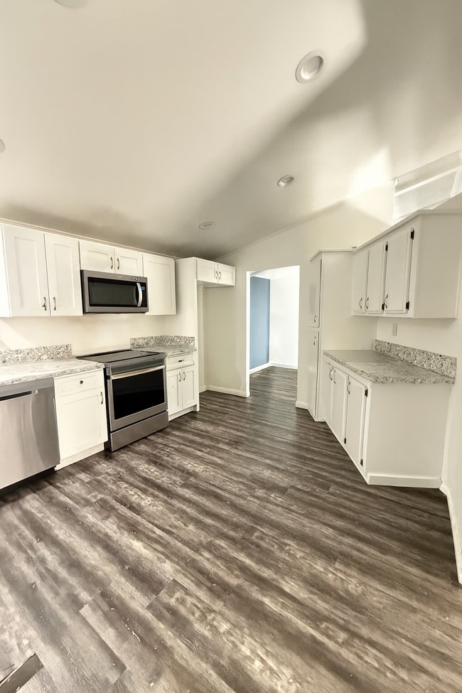 Building Photo - 24425 Woolsey Canyon Rd Unit 102