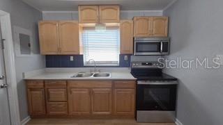 Photo - 38236 Fir Ave