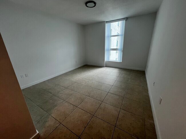 1025 NW 19th Ave Unit A3