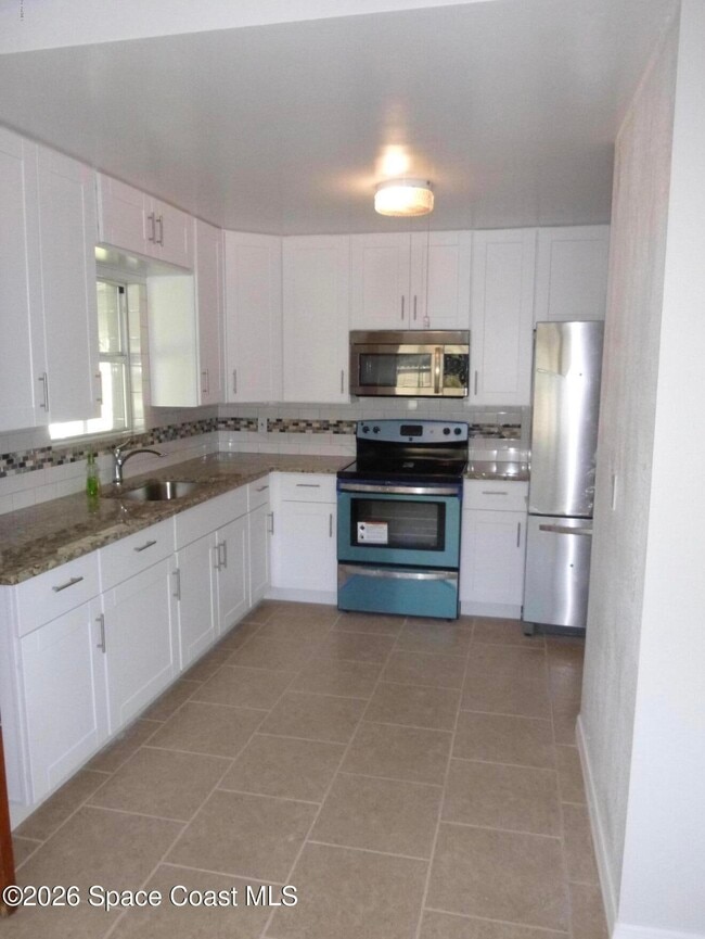 Photo - 360 Needle Blvd