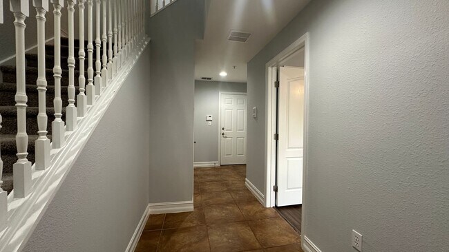 Photo - 3720 Messina Dr