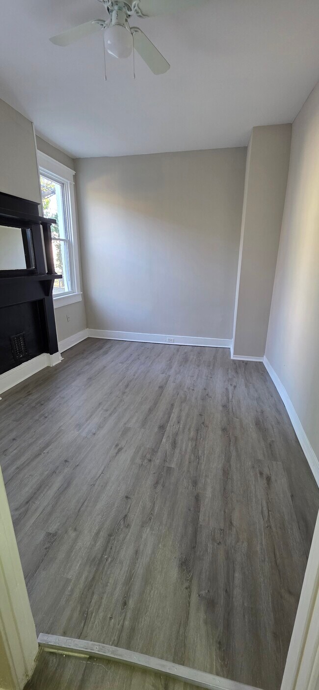 Photo - 1411 Bloomingdale Rd