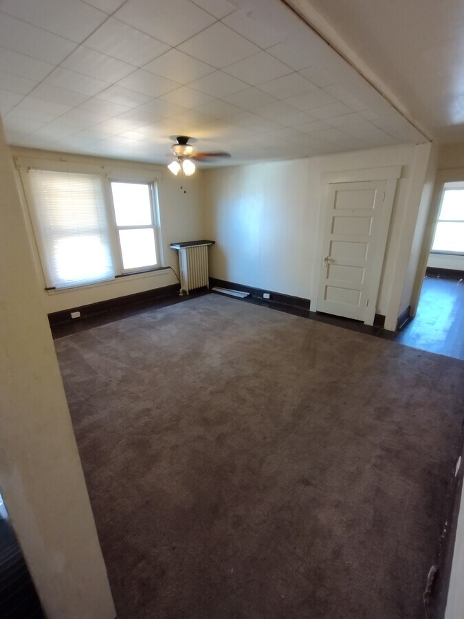 Photo - 343 Linden Ave Townhome