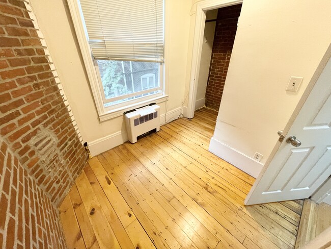 Photo - 32 Sussex St Unit 1