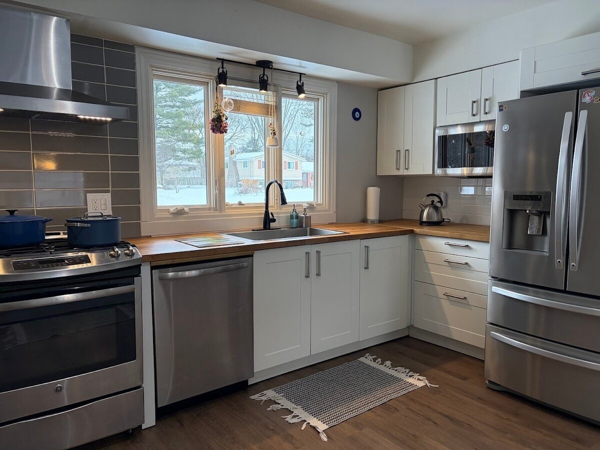 Photo - 7070 Riverstone Rd