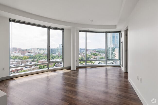 2BR, 2BA - 1000SF