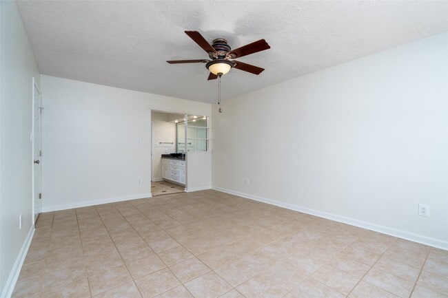 Photo - 11602 Jaycreek Dr