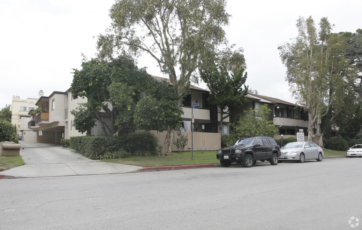 10841 Whipple St - 10841 Whipple St Apartments