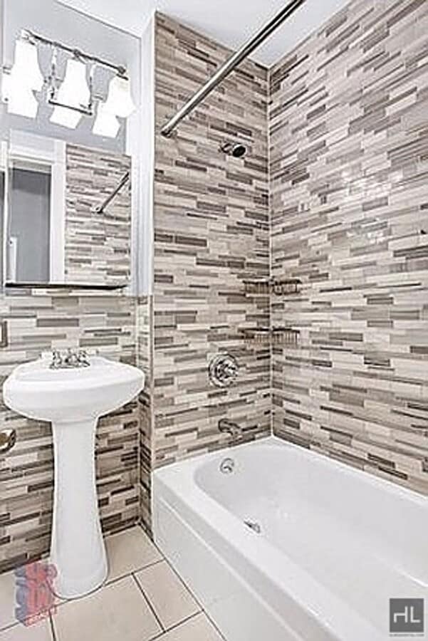 Photo - LEROY ST. Unit 1A