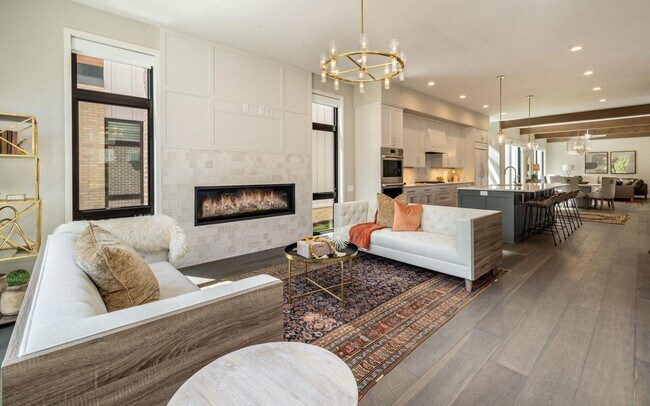 Photo - 5589 N Danbury Rd