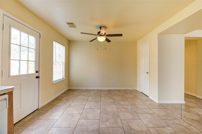 Photo - 6422 Mildenhall Ct