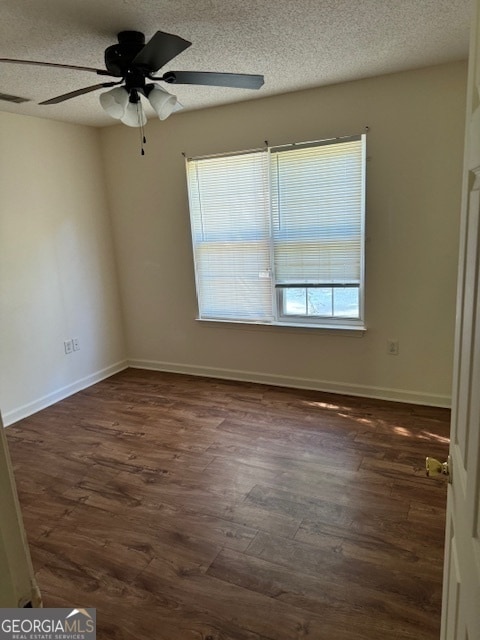 Photo - 301 Aldred Ave