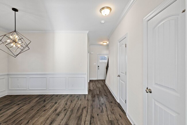 Photo - Large 4 bedroom in The Shores and Windpointe!