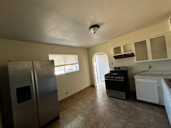 Photo - 408 Texas St NE Unit A