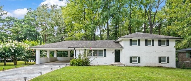 Photo - 1025 Hilburn Dr SE