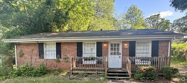 Building Photo - 8523 Stonehurst Dr Rental