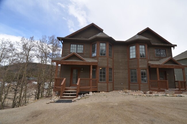 Photo - Oak Street Duplex Unit 372 N. Oak Street