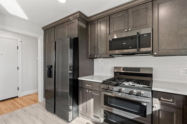 Photo - 743 7th St Unit 1