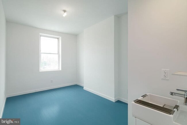 Photo - 2329 Frankford Ave