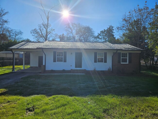 Newly Remodeled Ranch Home, Jack Britt Hig... - Newly Remodeled Ranch Home, Jack Britt Hig...