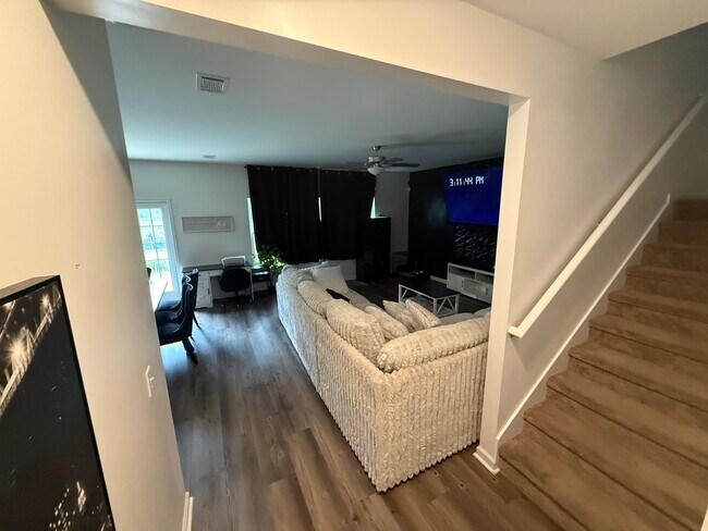 126 Glendale Ln