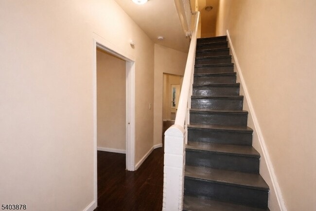 Photo - 184 S 6th St