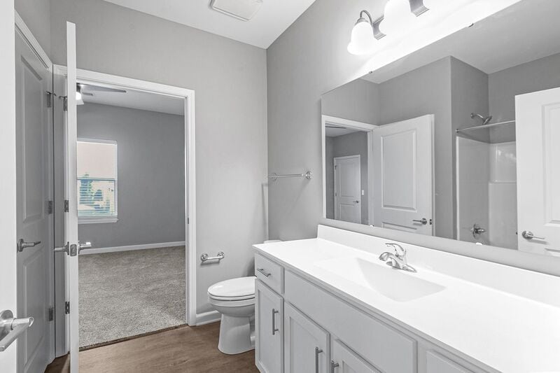 Photo - 1601 E Main St