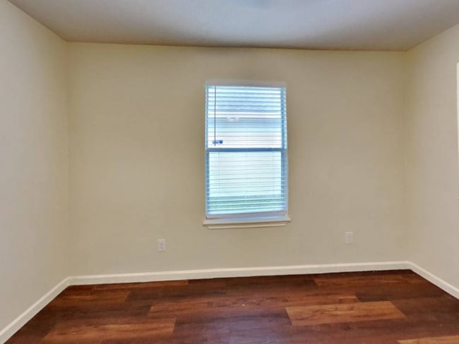 Building Photo - 8563 Chaletford Dr Rental