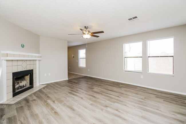 Photo - 1549 E Mineral Rd