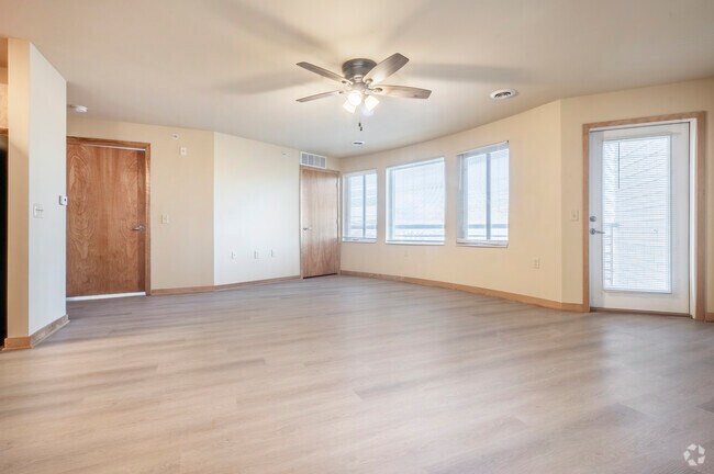 1BR, 1BA - 842SF - Living Room