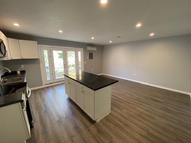 Photo - 433 S Fairview St