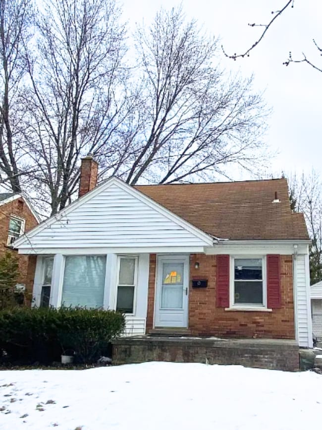 Building Photo - 11360 Mercedes