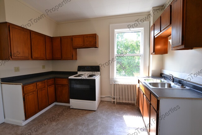 Photo - 511 W Jefferson St Unit 3