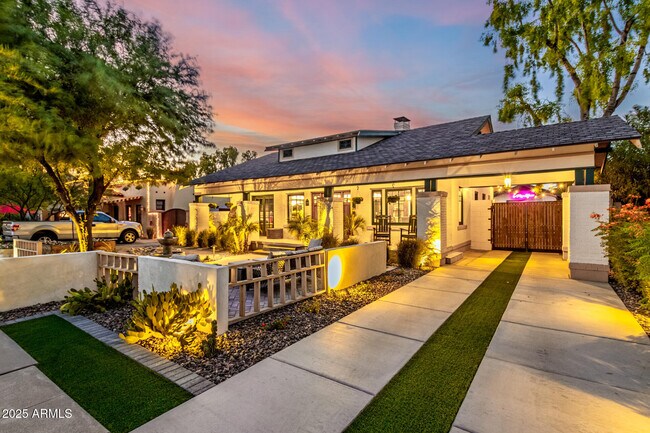 Photo - 108 W Almeria Rd