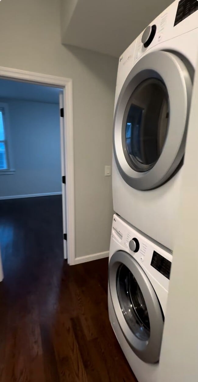 Photo - 8633 59th Ave