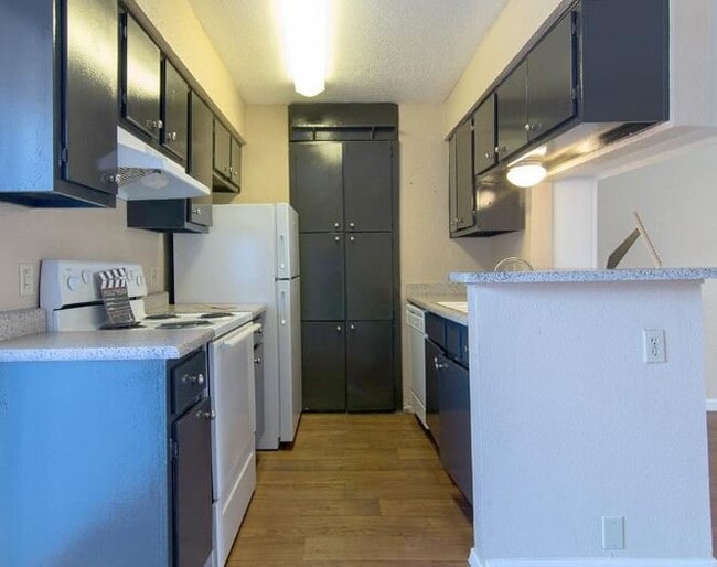 Photo - 4800 Lamonte Ln Unidad # 101