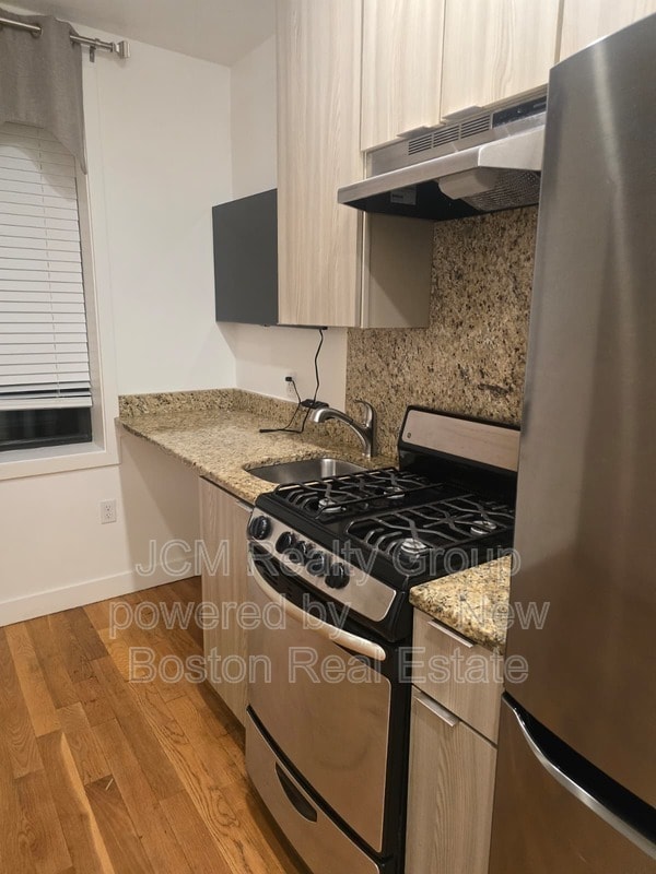 Photo - 21 Fifth Street Unit Studio /  11