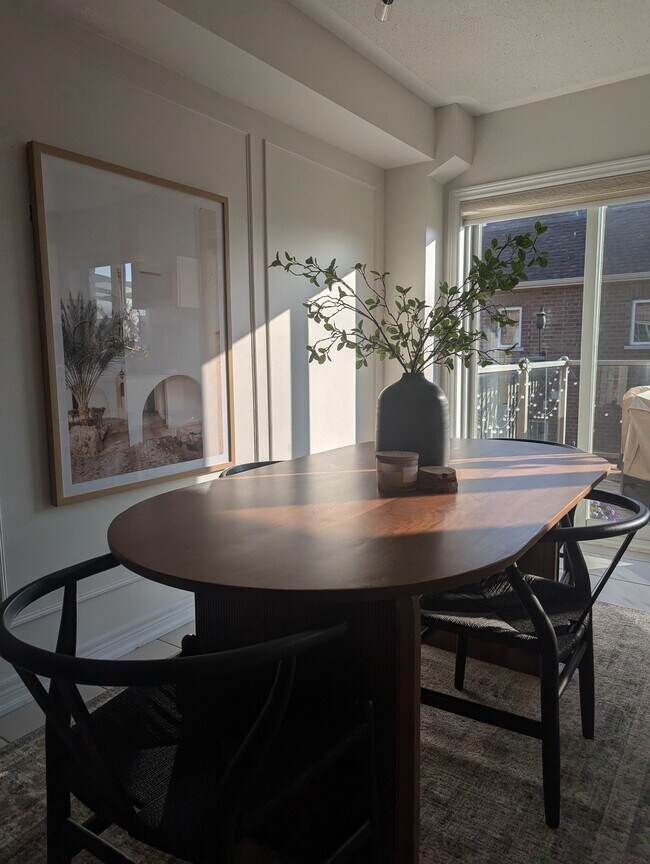 Photo - 57 Padbury Trl
