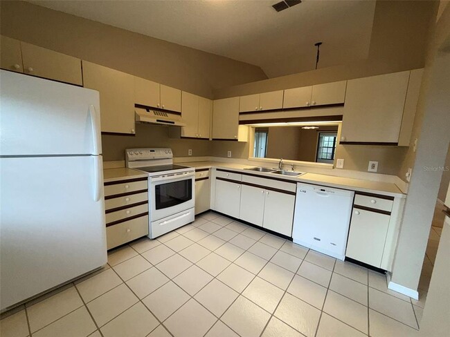 Photo - 2150 Elm St Unit 606