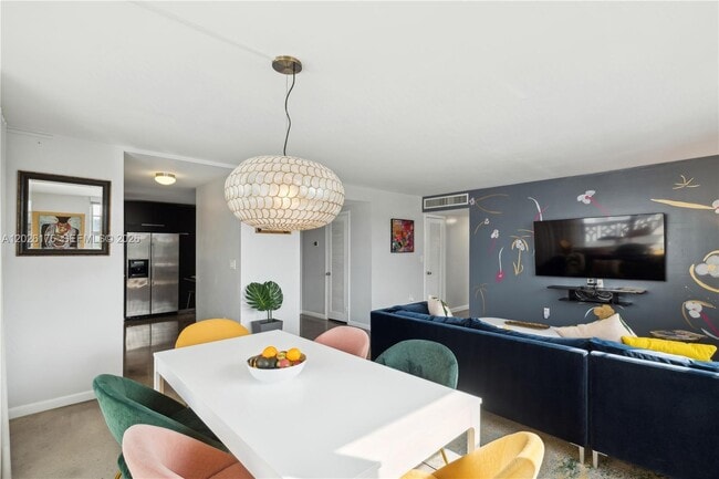 Photo - 1020 Meridian Ave Unidad 401