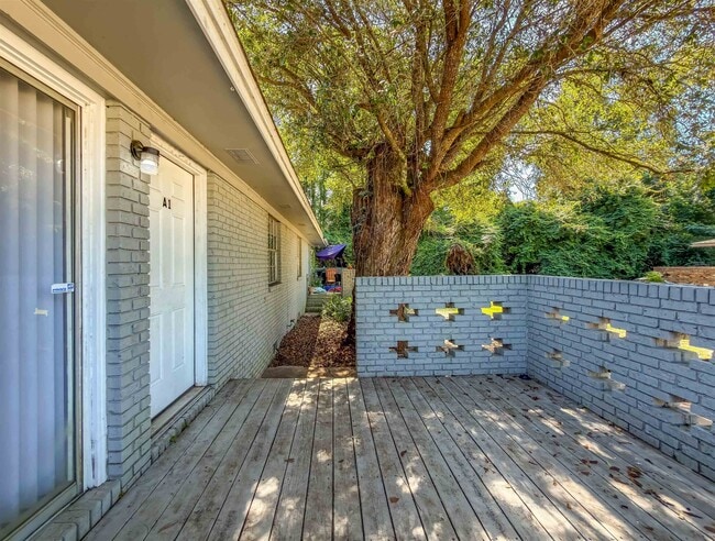 Photo - 2402 Atlas Rd