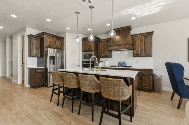2249 N Coral Canyon Blvd Unit SI ID1516052P